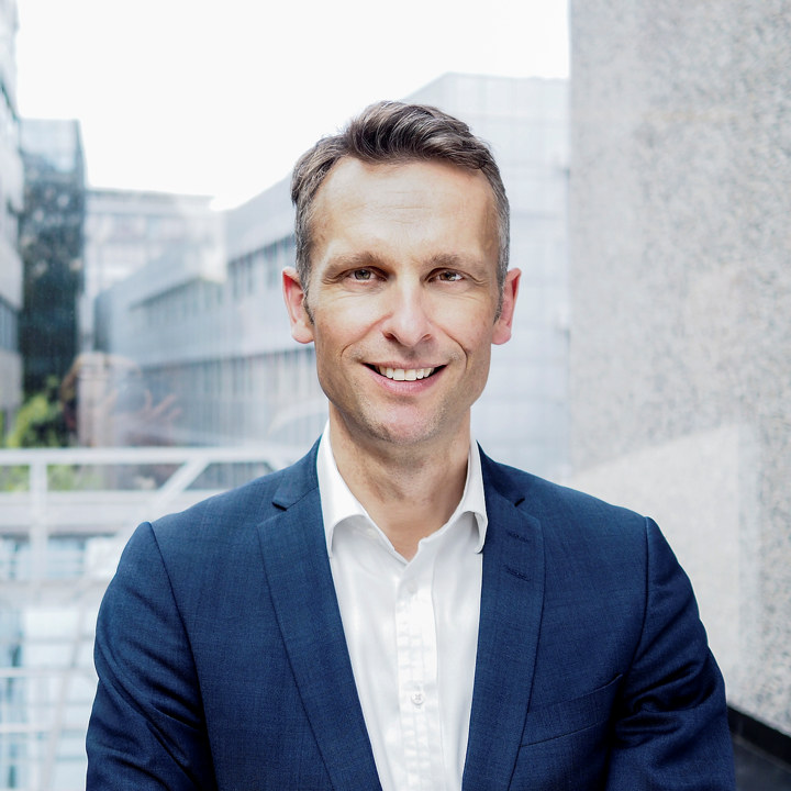 OLYMPUS DIGITAL CAMERA Knut Kroepelien, Administrerende direktør