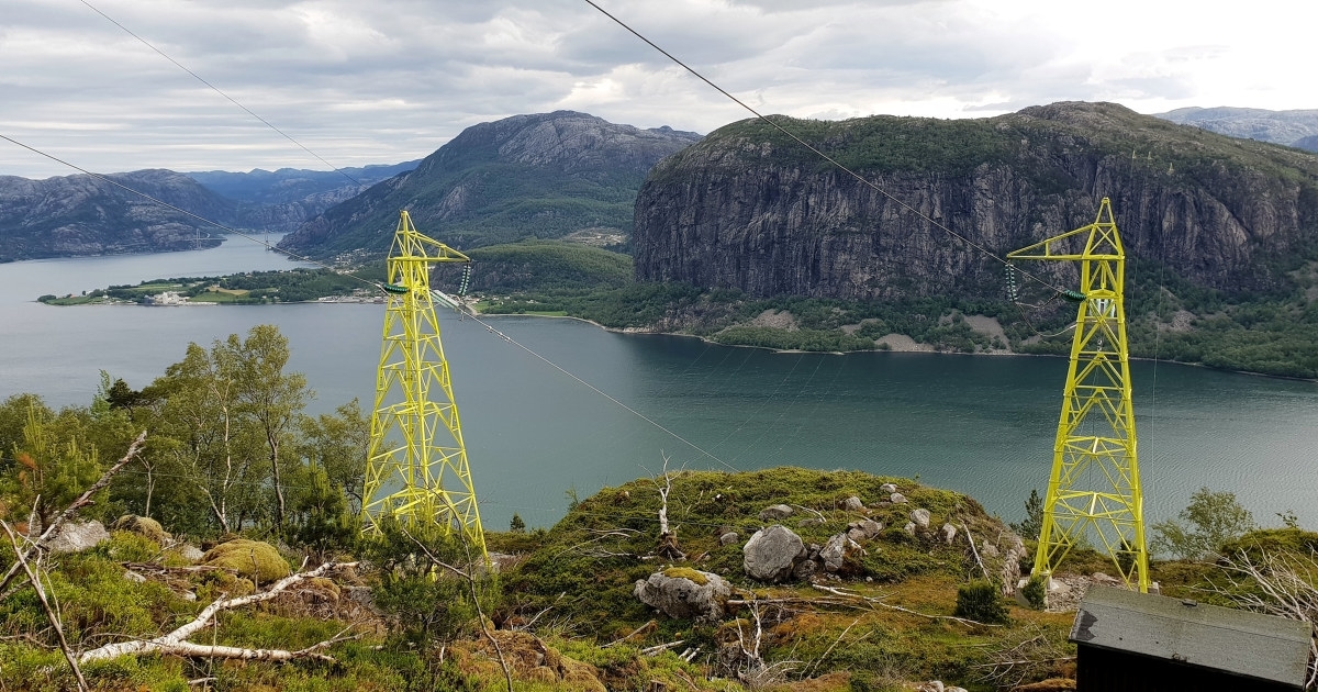 Kraftmaster ved fjorden