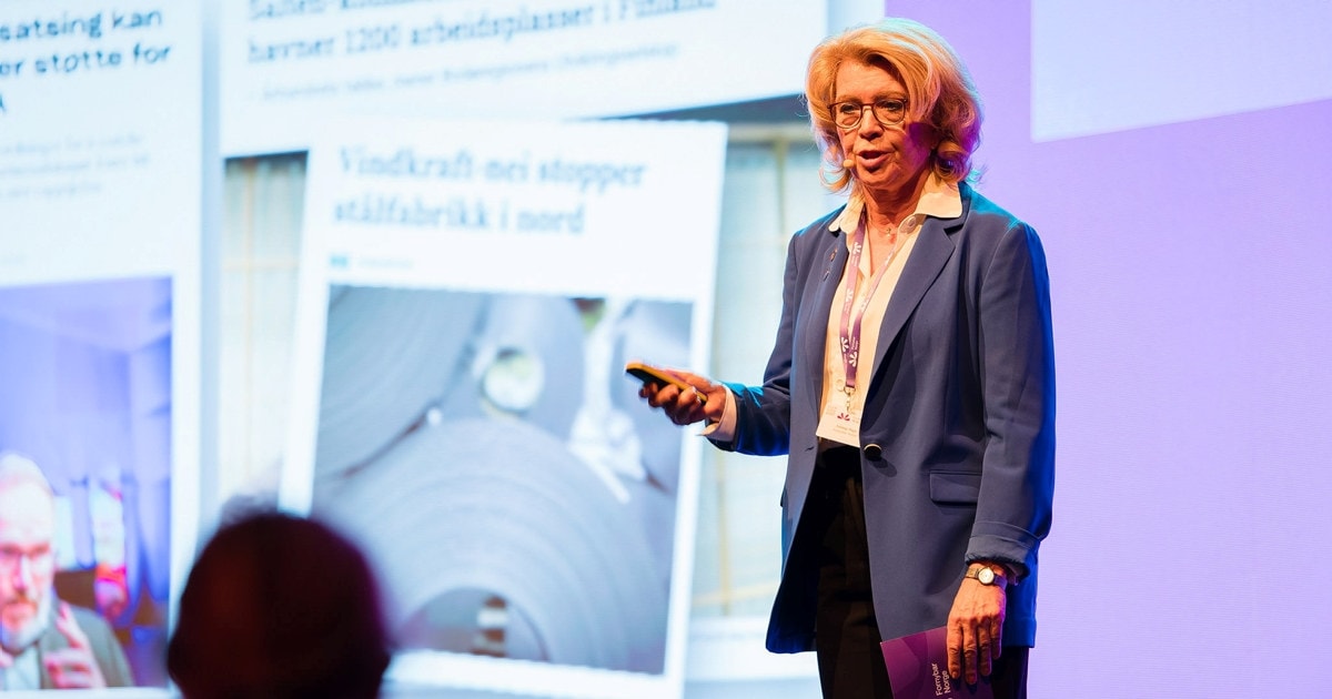 Administrerende direktør i Fornybar Norge, Åslaug Marie Haga på scenen  under Fornybar Norge sin Årskonferanse i 2023 i Bergen.