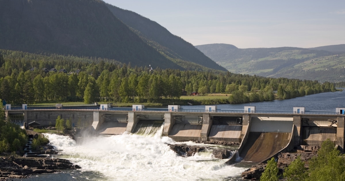 En liten vannkraft dam. Foto