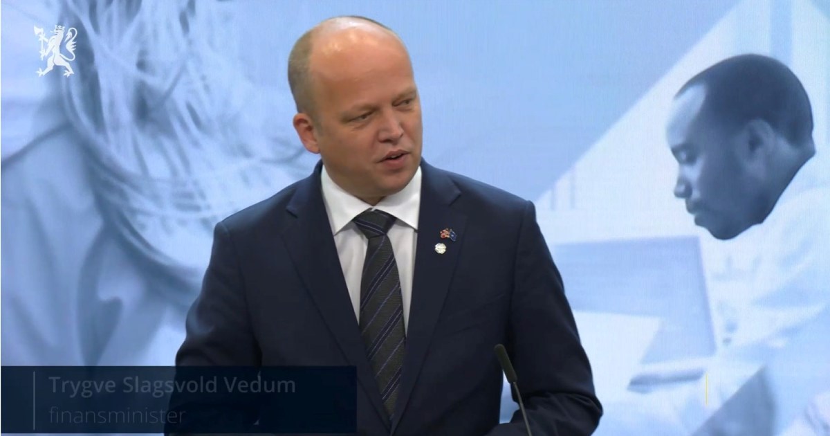 Finansminister Trygve Slagsvold Vedum legger fram Statsbudsjettet 2023.